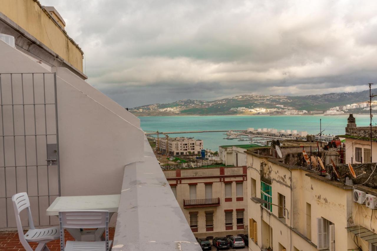 Velasquez Appartements Fast Wifi And Ocean View Танжер Екстериор снимка