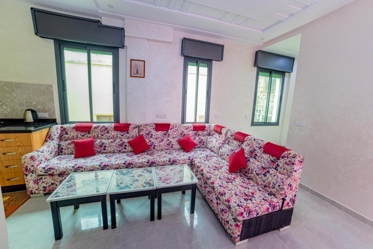 Velasquez Appartements Fast Wifi And Ocean View Танжер Екстериор снимка